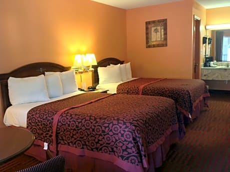 Double Room with Two Double Beds - Smoking