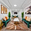 Upper East Side Luxury 3BR 2B 1700 square feet