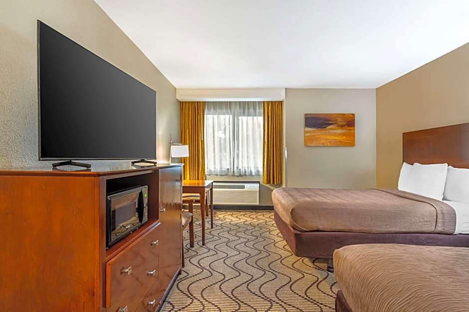 Best Western John Muir Inn