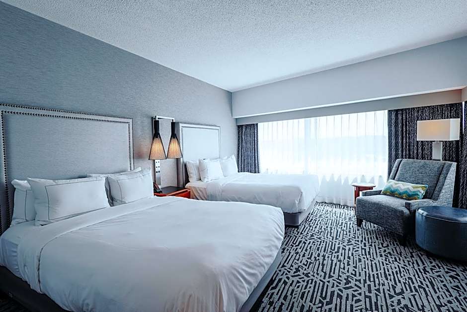 DoubleTree By Hilton Guest Suites & Conf. Center Chicago Downers Grove