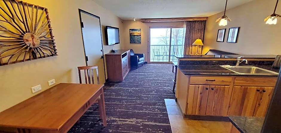 Best Western Premier The Lodge On Lake Detroit