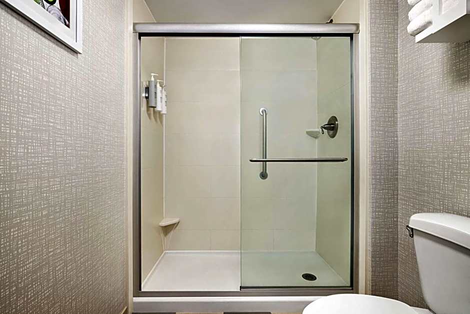 Hampton Inn By Hilton Shelton