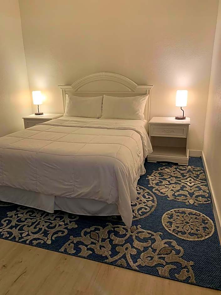 Pacific Grove Inn