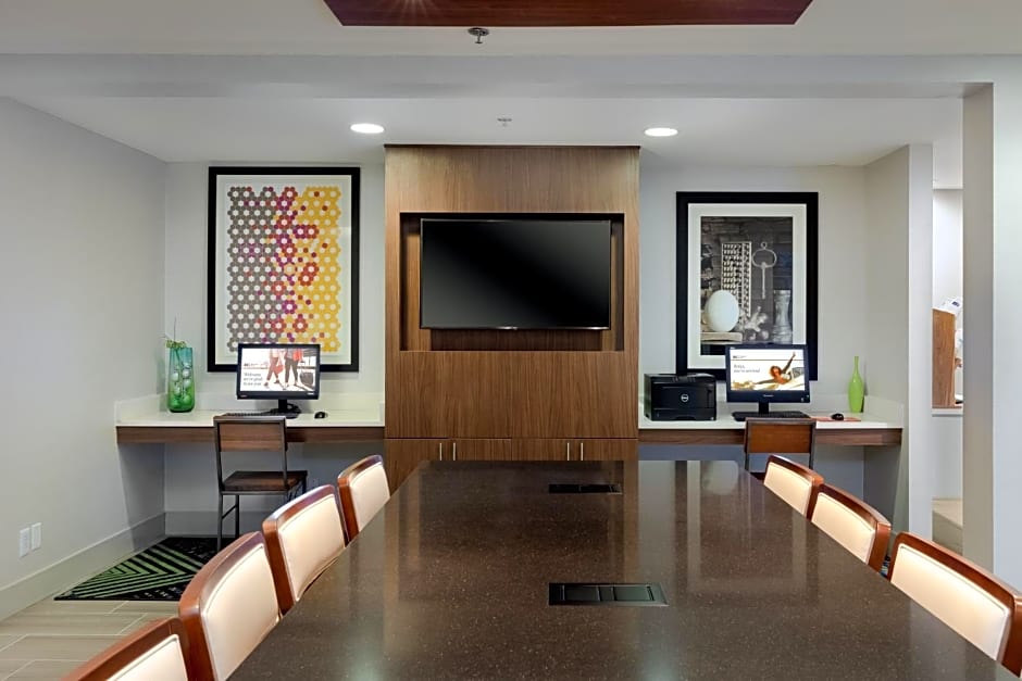 Holiday Inn Express Alpharetta - Roswell
