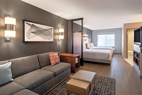 Queen Room with Two Queen Beds and Sofa Bed