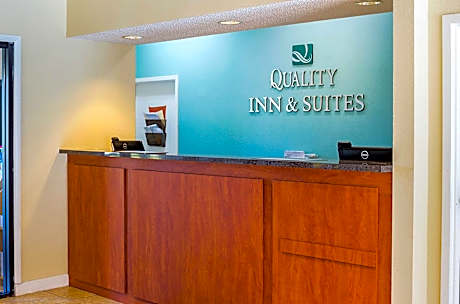 Quality Inn & Suites Destin