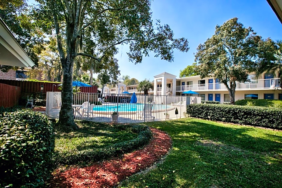 Motel 6-Tallahassee, FL - Downtown