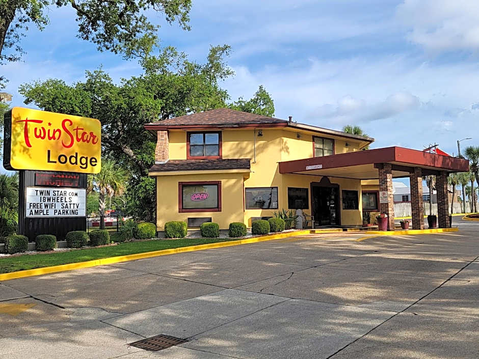 Twin Star Lodge
