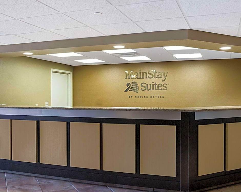MainStay Suites Bismarck