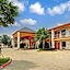Super 8 by Wyndham Galveston
