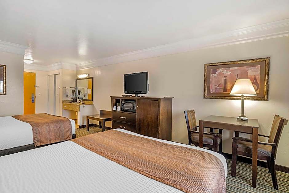 Best Western Liberty Inn