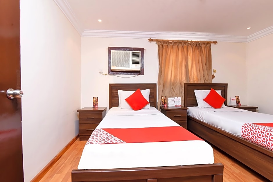 OYO 416 Bonais Hotel