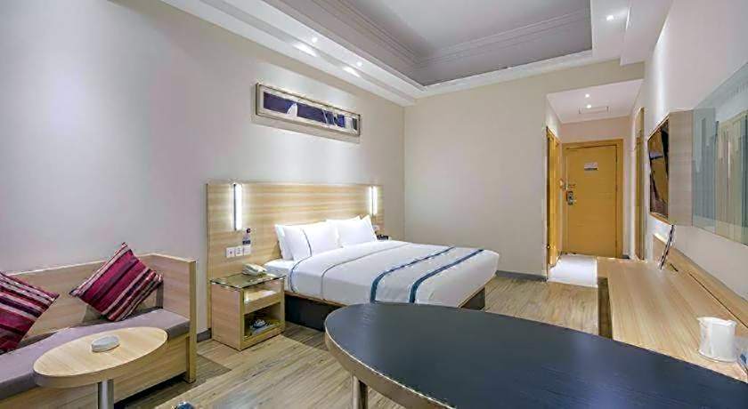 City Comfort Inn Zhuhai Fisher Girl Qinglv Road Seaside Swimming Field