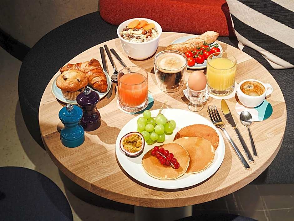 Tribe Paris Saint Ouen