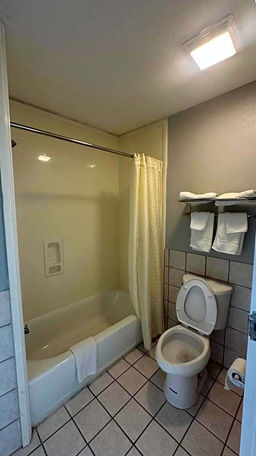 Executive Inn & Suites West Columbia