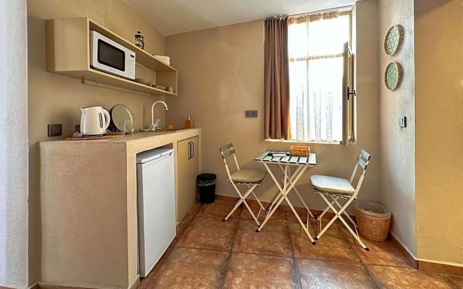 The Easy Rooms Terrace