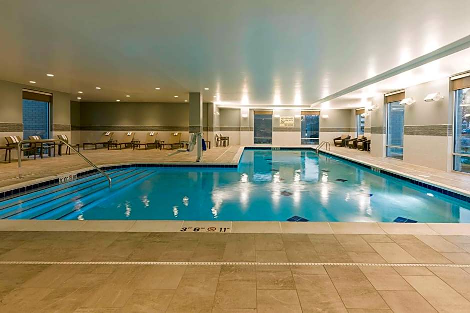 Hampton Inn By Hilton & Suites Indianapolis-Keystone, IN