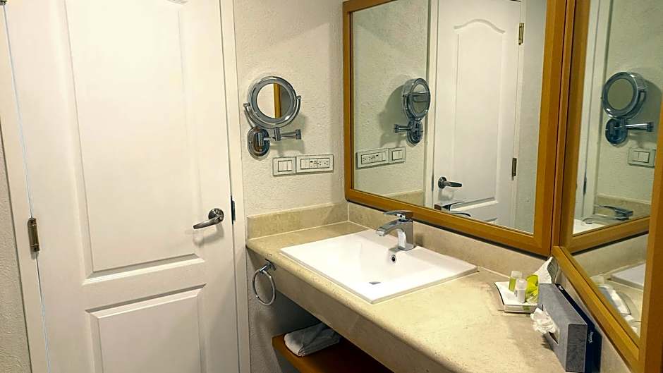 Holiday Inn Cuernavaca By IHG