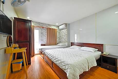 Deluxe Triple Room