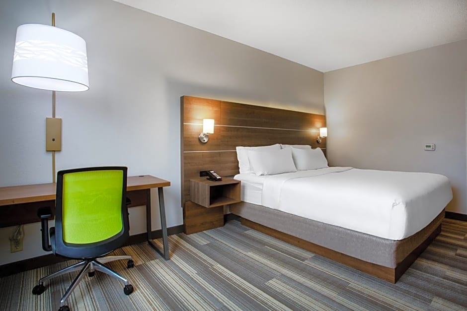 Holiday Inn Express Hotel and Suites Fort Wayne By IHG