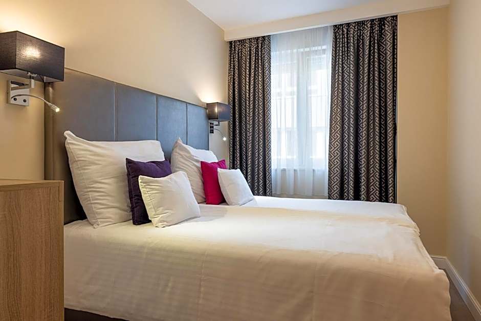 Silver Crown Hotel & Residence, Palace Quarter