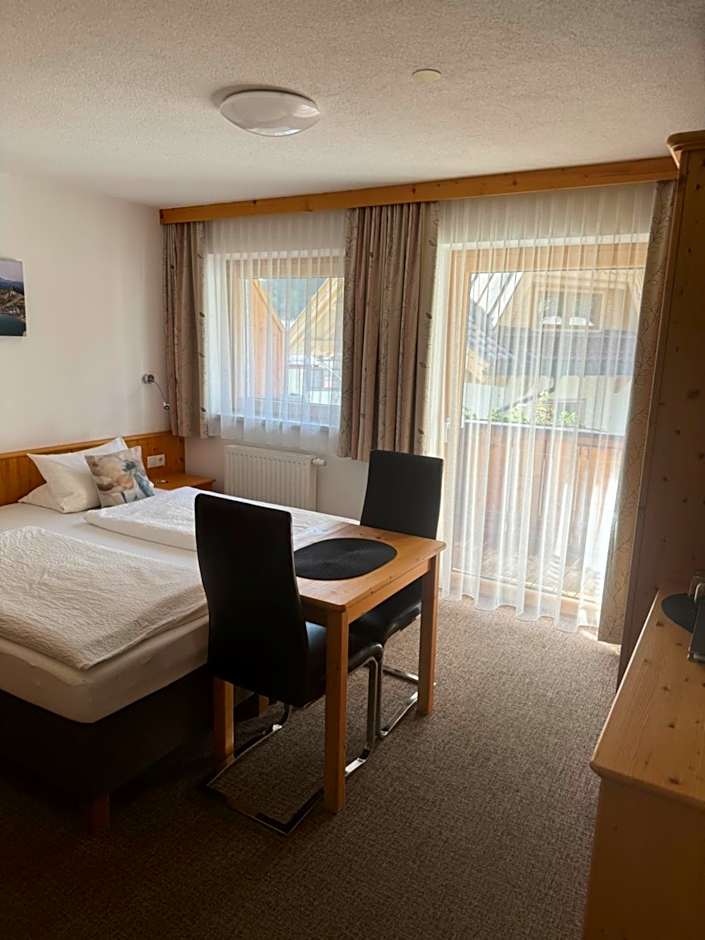 Foto 1 de 4 de 1 Double Bed or 2 Beds