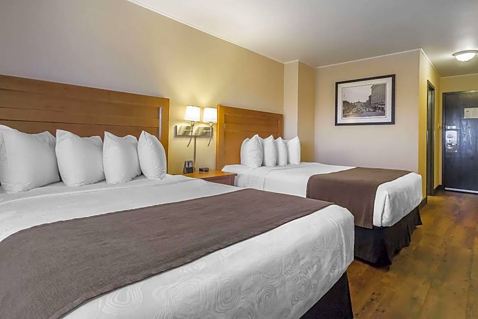 Quality Inn & Suites Saskatoon