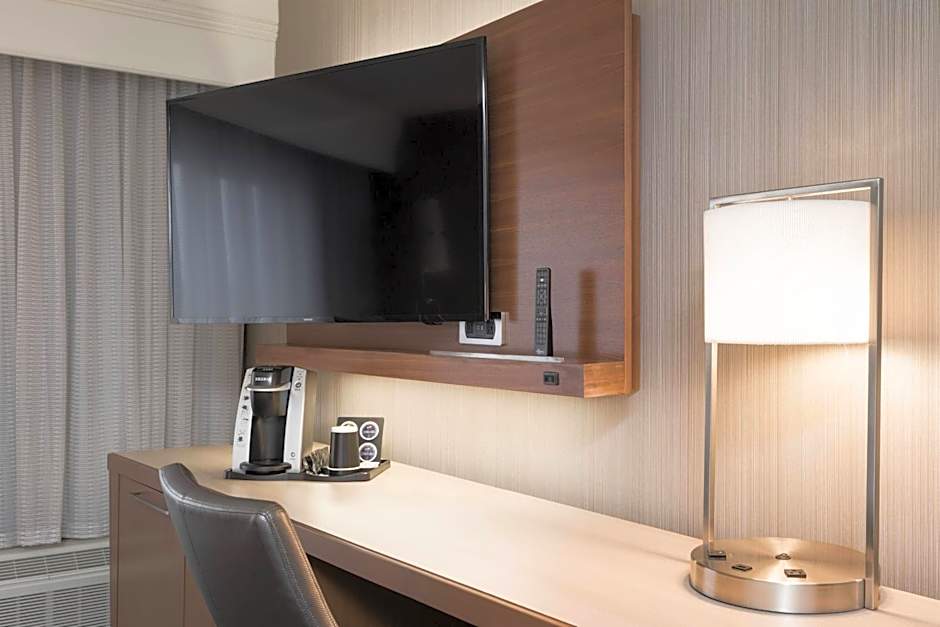 Courtyard by Marriott Toronto Vaughan