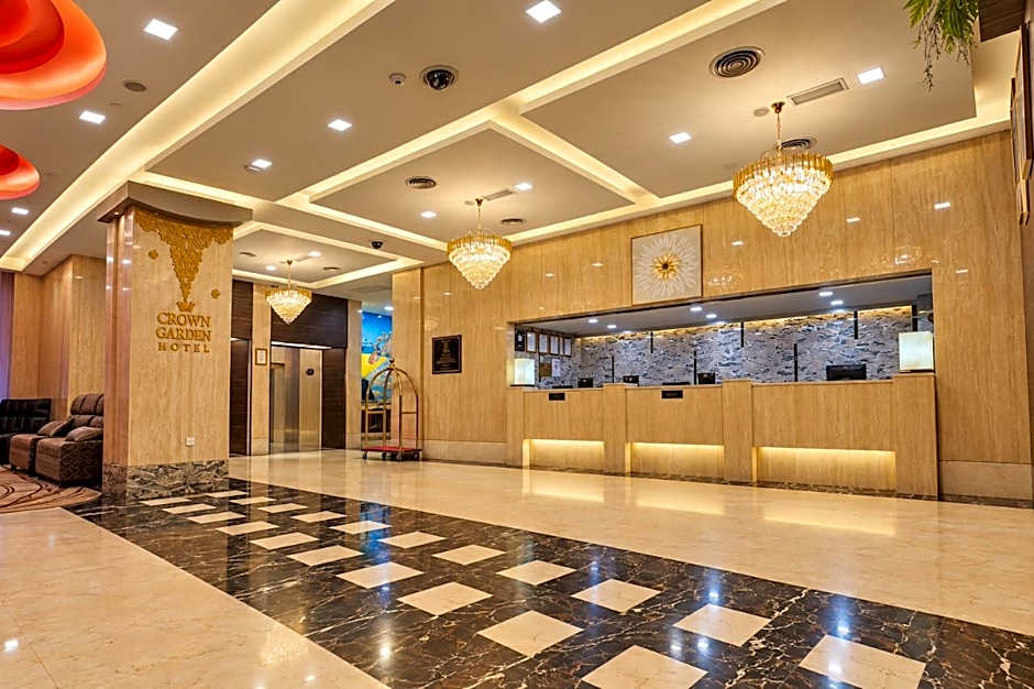 Crown Garden Hotel