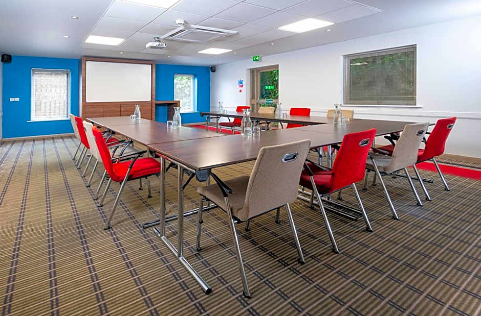 Holiday Inn Express Taunton East By IHG