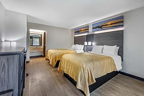 2 Double Beds Nonsmoking