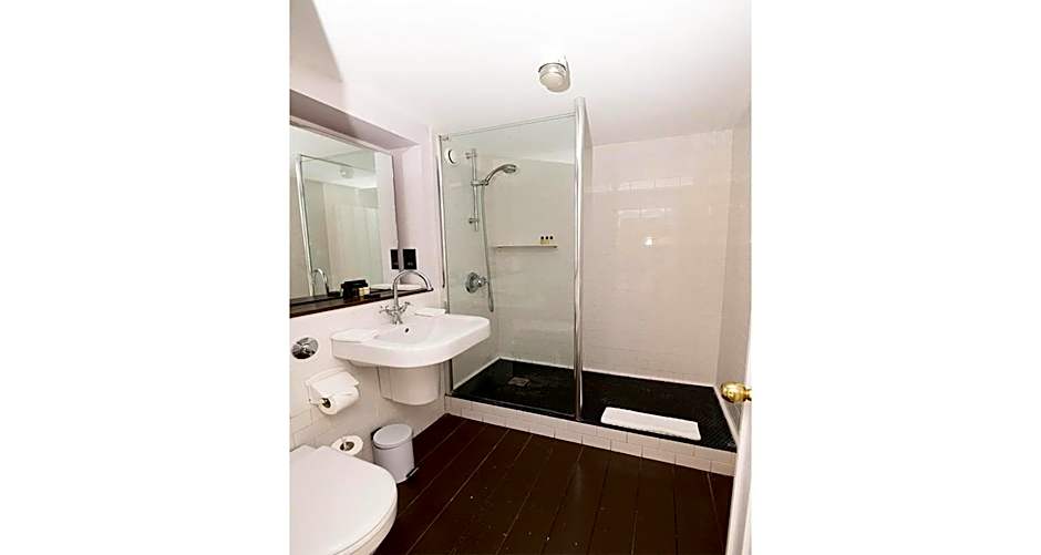 The Olde Bell, BW Signature Collection