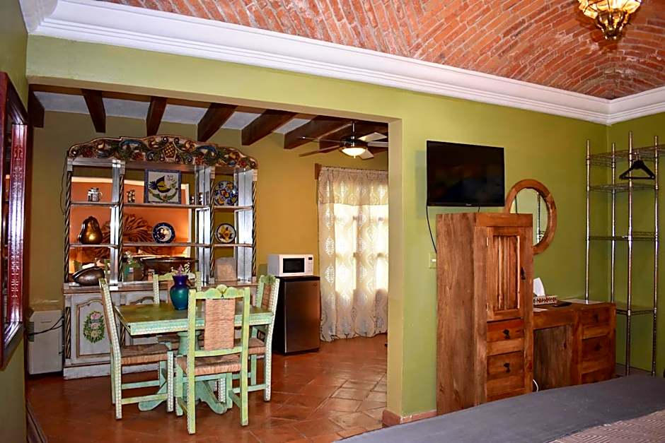 Hotel Ana Catalina and Suites