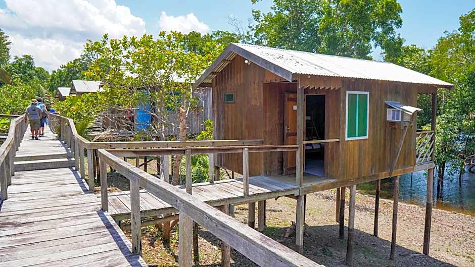Amazon Boto Lodge Hotel