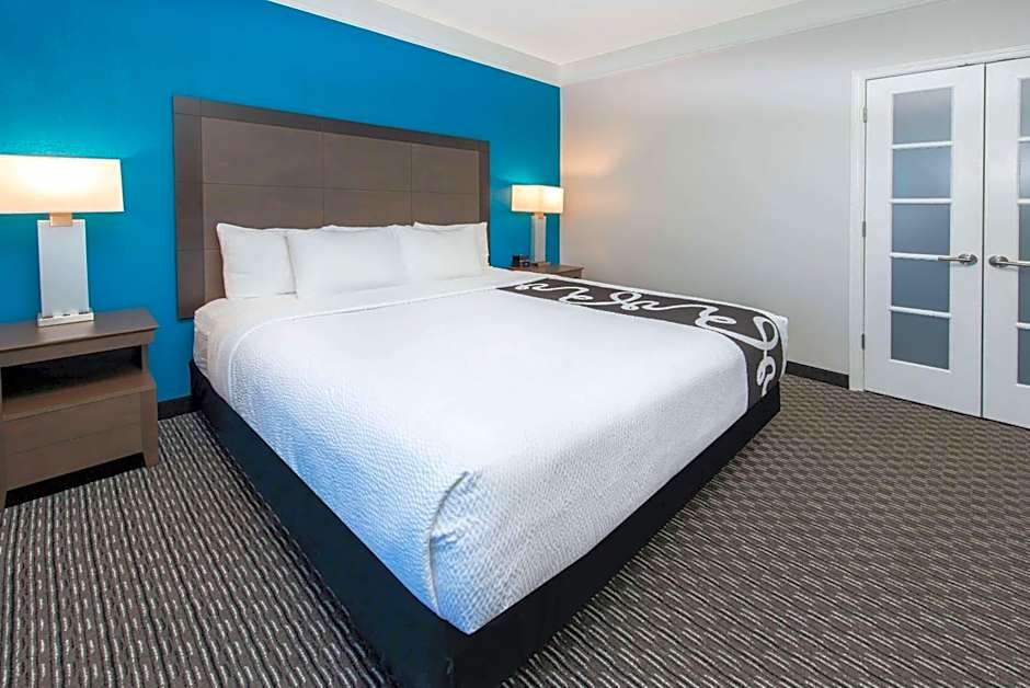 La Quinta Inn & Suites by Wyndham Tampa Brandon Regency Park