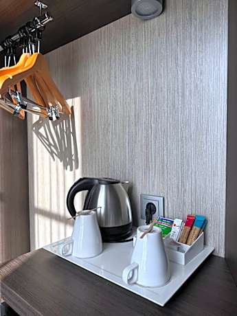 Family Room with Queen Bed and Sofa Bed - Non-Smoking