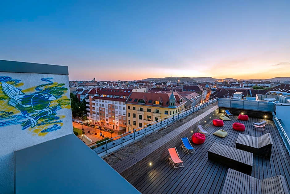 Dean's College Hotel