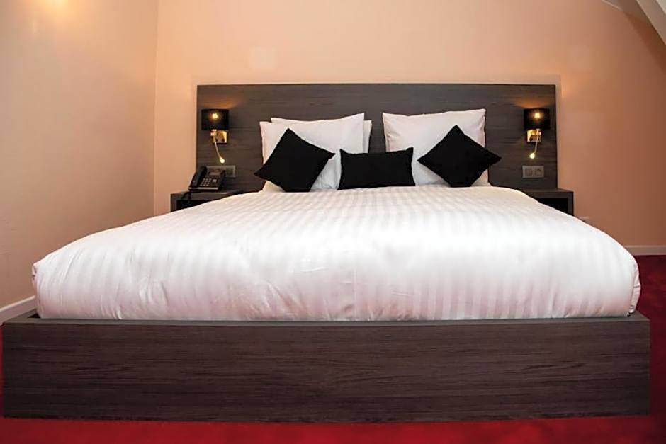 La Bourse Hotel