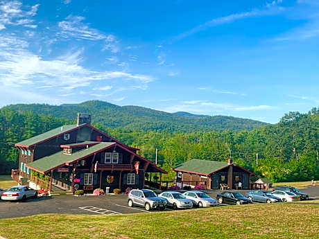 Swiss Chalets Village Inn