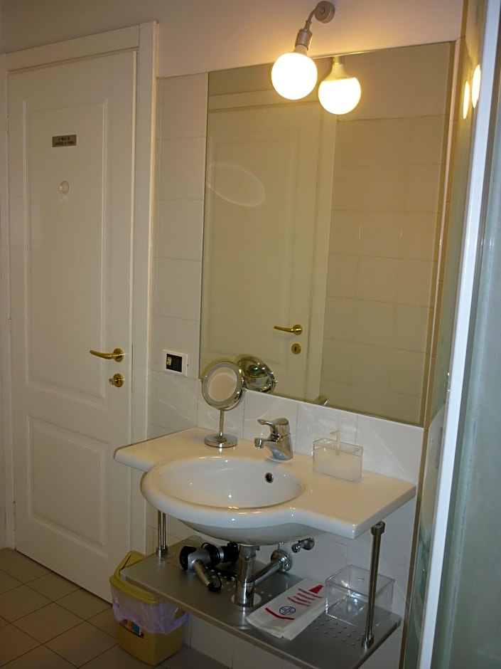 IL CASTELLO HOSTEL BOUTIQUE