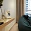 Subang City Residence, 8-9 pax with Balcony, Walking Distance to Summit, 5min to Sunway