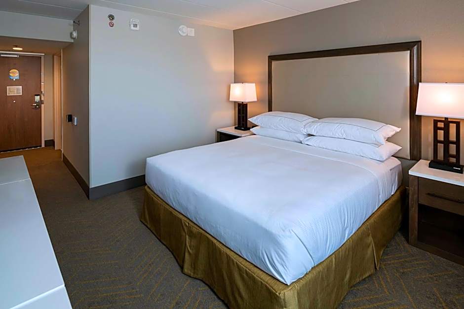 DoubleTree By Hilton Madison East