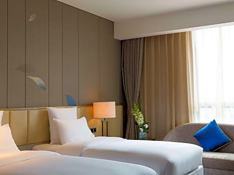 DELUXE ROOM, 2 Single Size Beds, Lake View