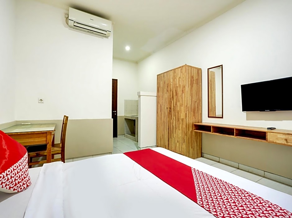 OYO Flagship 90754 Alamanda Guesthouse