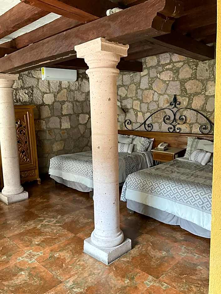 Villa San Jose Hotel & Suites