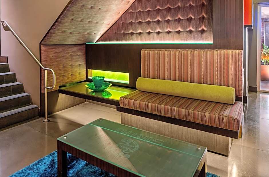 Sirtaj Hotel
