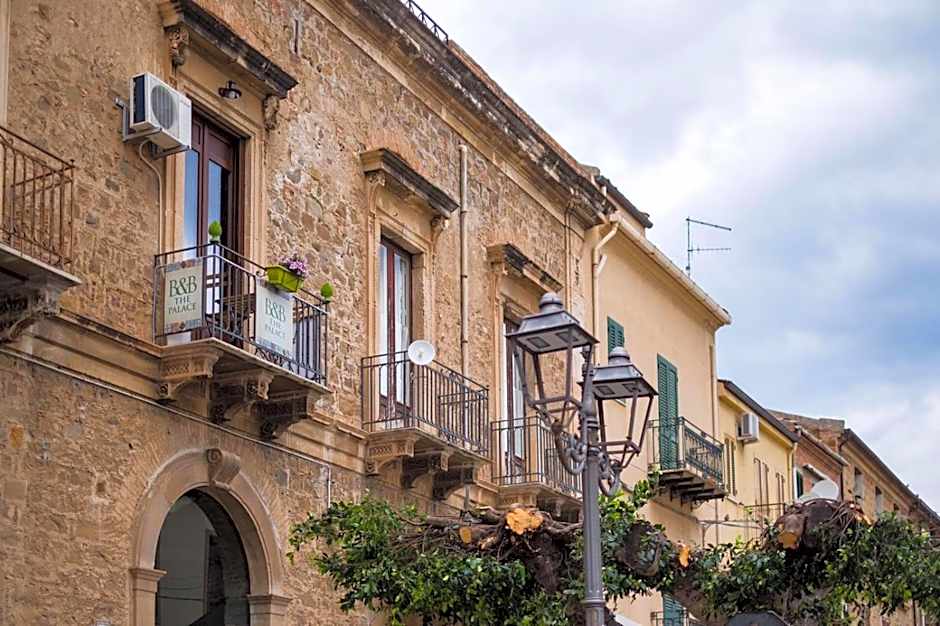 THE PALACE B&B and Apartments