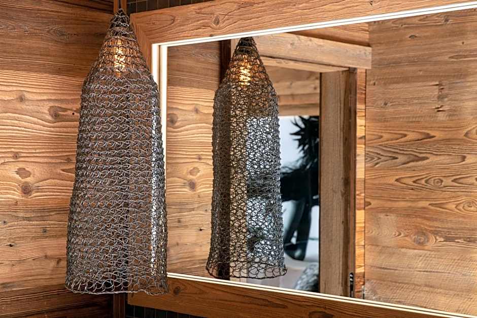 Hostellerie du Pas de l'Ours "Relais et Châteaux"