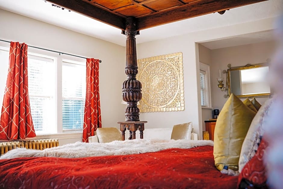 Dashwood Manor Seaside Bed & Breakfast