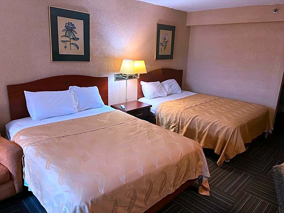 The Lodge Hotel and Banquets
